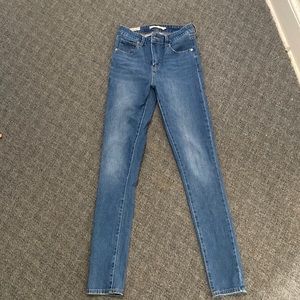 High Rise Levi Skinny Jeans